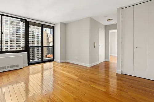 235 W 48th St #40A Photo 1