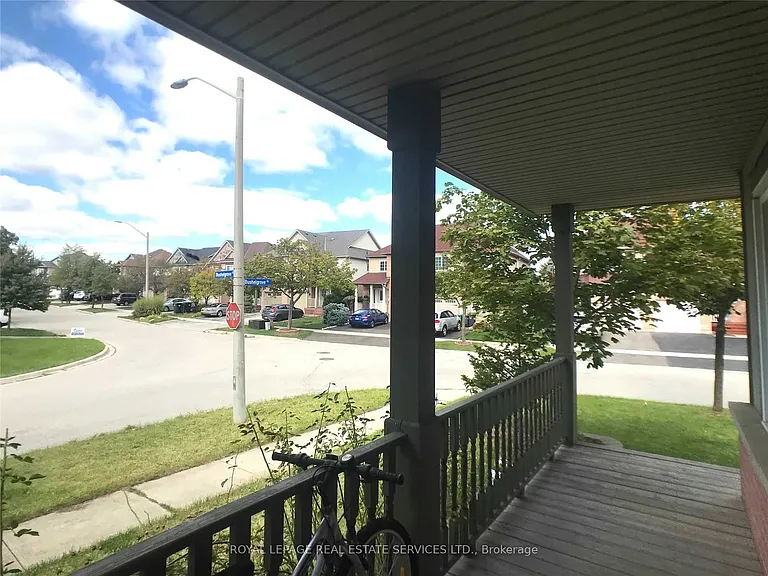 5252 Bushelgrove Cir — Photo 3