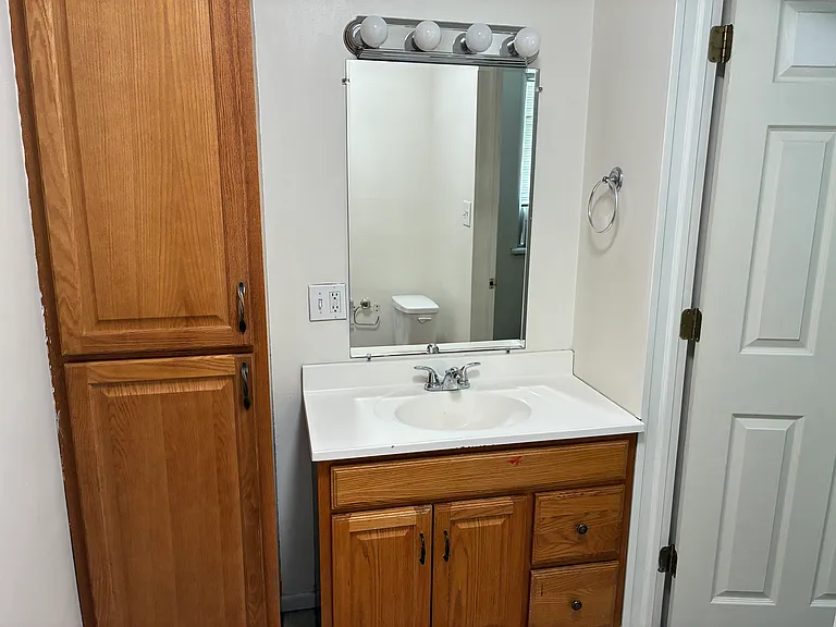 1156 E Westminster Ave #A — Photo 14