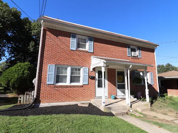 35 Lime St, Ephrata, PA 17522