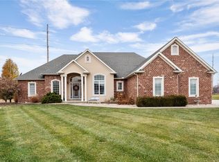 101 Westwood Ct, Columbia, IL 62236