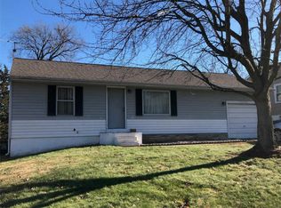 10526 Kamping Ln, Saint Louis, MO