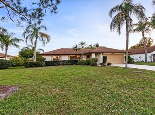 4964 Greencroft Rd, Sarasota, FL 34235