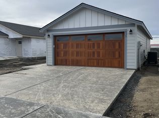 635 Tinley St, Stanfield, OR 97875