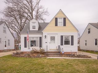376 E 330th St, Willowick, OH 44095