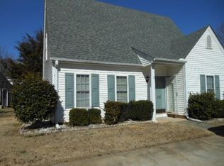 122 Arbors Ct, Central, SC 29630