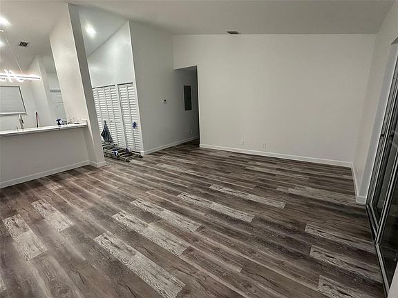 4th image of 11441-11447 NW 45th St #1443