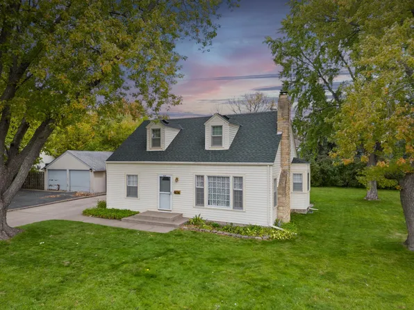 221 40th Ave NE, Columbia Heights, MN 55421