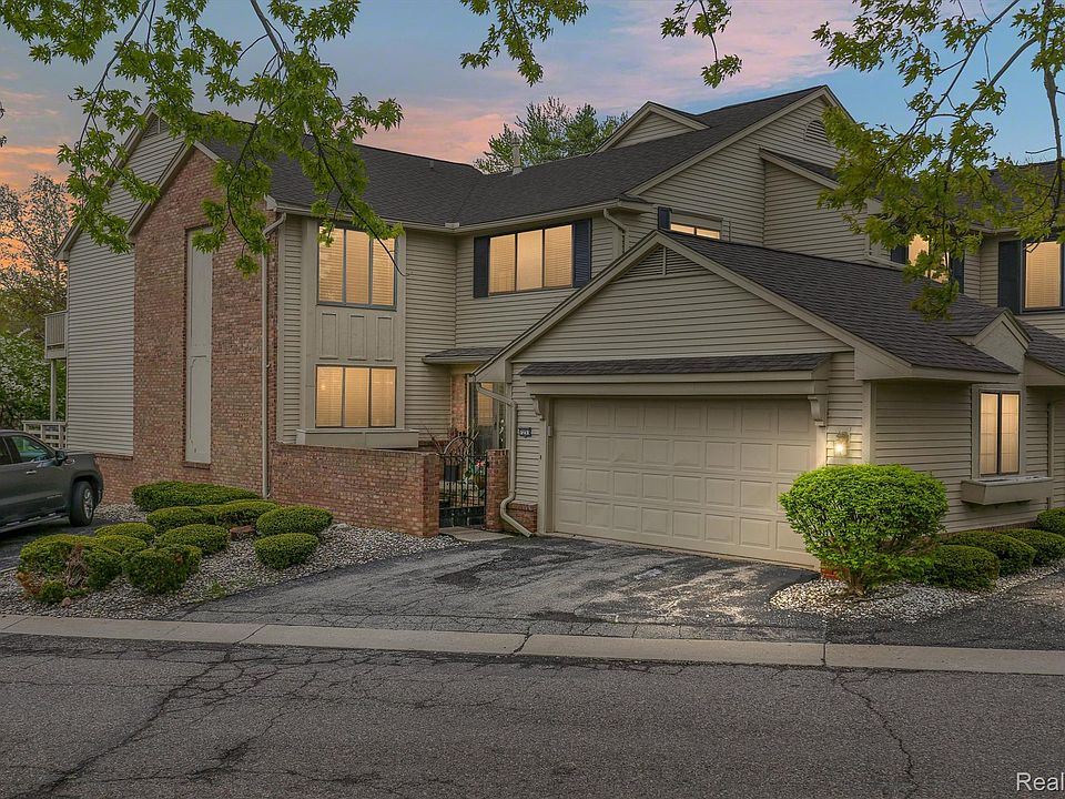1st image of 7253 Creeks Bend Ct