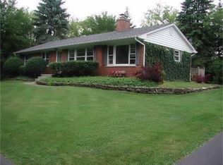 264 Old Bartlett Rd #A, Barrington, IL 60010