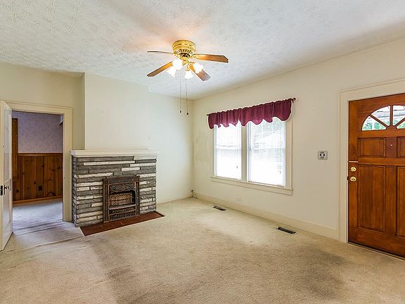 4th image of 249 Lincoln Ave