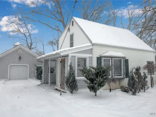 4585 Seneca St, Buffalo, NY 14224