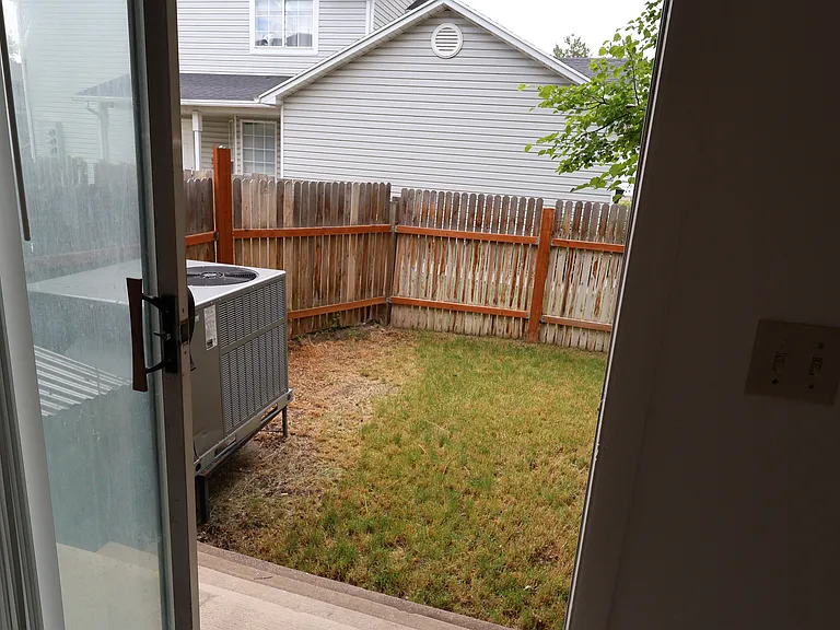 1060 N 375 W — Photo 15