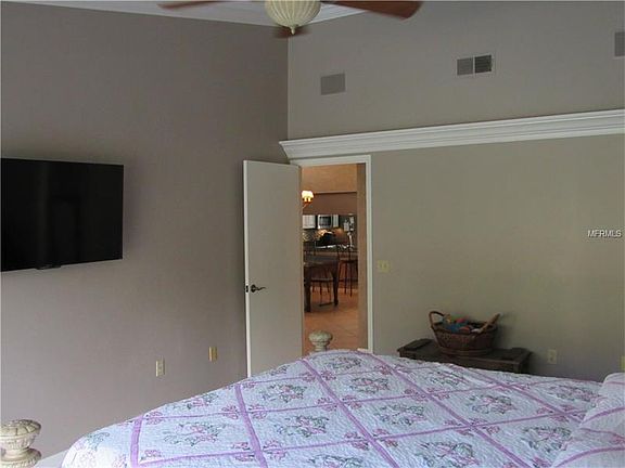 5th image of 3673 Darston St
