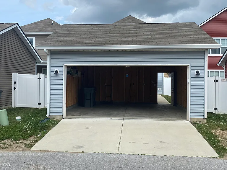 326 Warman Ave — Photo 25