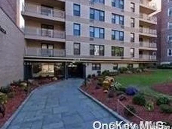 65-50 Wetherole Street #2F, Rego Park, NY 11374