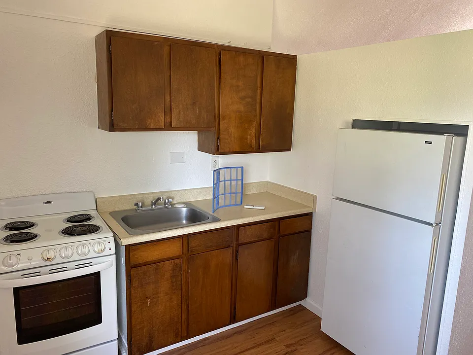 The Highlakes Apartments