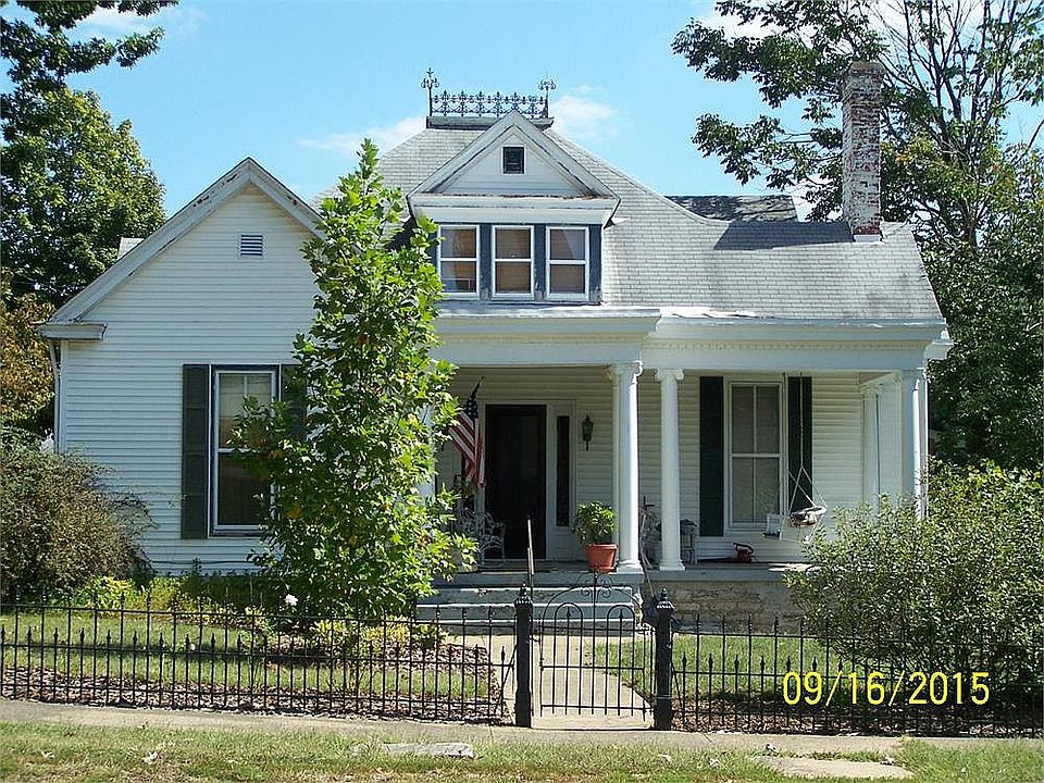 2nd image of 120 S Winter St