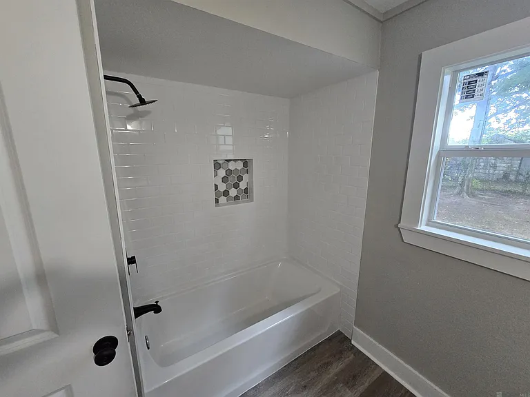 4927 Jean St — Photo 16