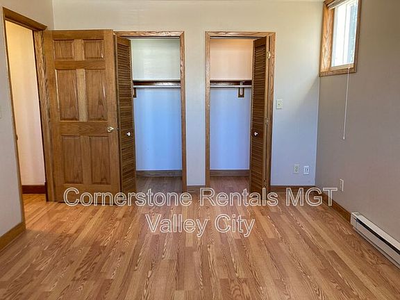 3rd image of 253 College St SW Unit 1