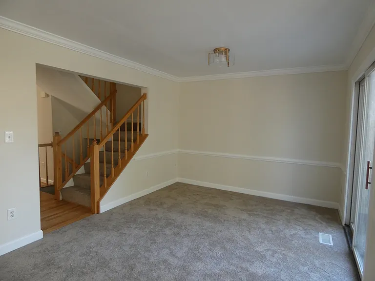 Southfield Dr — Photo 6