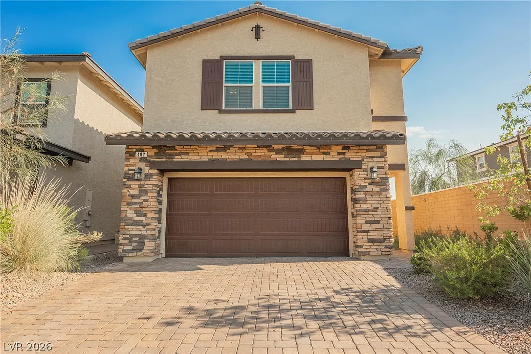 4 bed, 2.5 bath, 1868 sqft, $2,195 — Photo 1