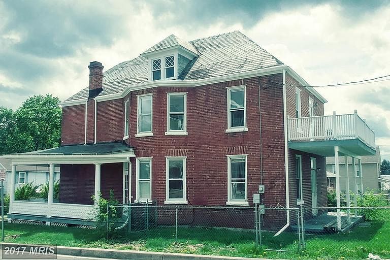 2nd image of 201 South St