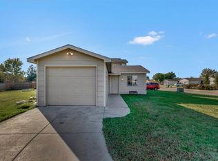 1315 W Nottingham Cir, Wichita, KS 67204