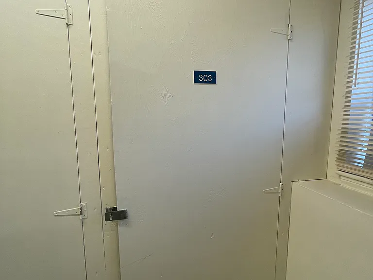 329 Lincoln St #303 — Photo 20
