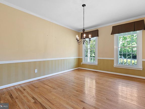 5th image of 434 Buttonwood Rd