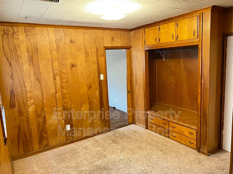 605 Houston St — Photo 17