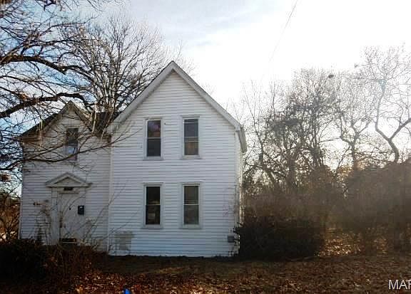2nd image of 310 N Marguerite Ave