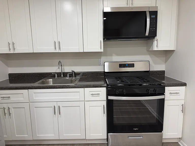 423 Avenue C #203 — Photo 10