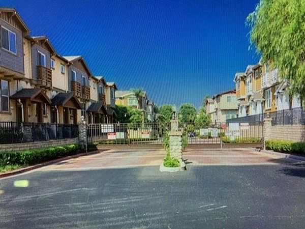 1st image of 1967 Oakwood Way