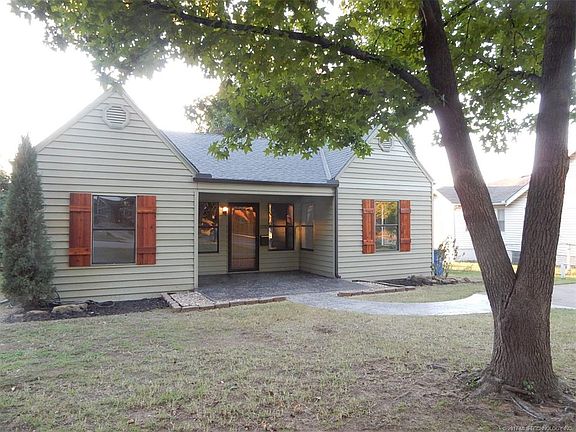 2nd image of 1232 S Indianapolis Ave