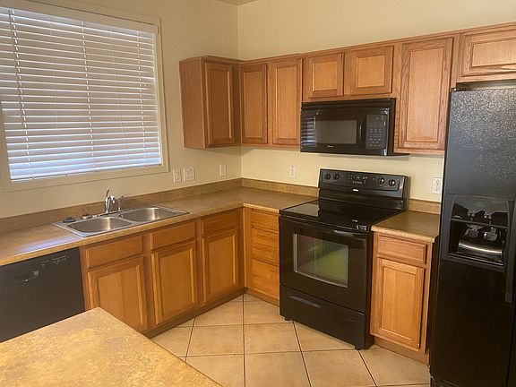 4th image of 2784 S Pewter Dr Unit 102
