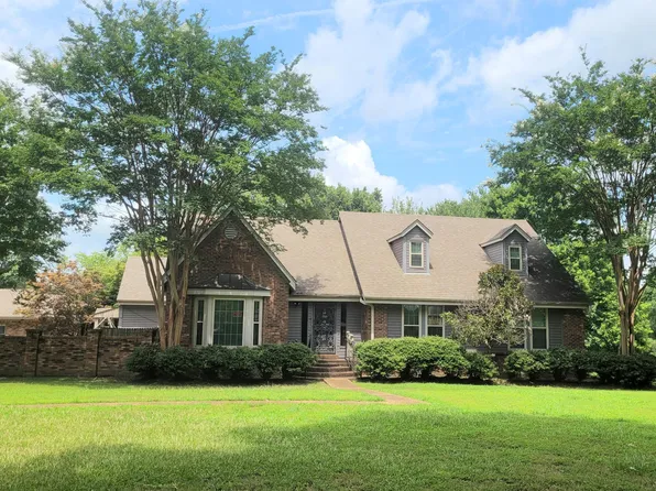 831 W Green T Blvd, Hernando, MS 38632