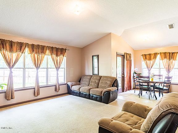 3rd image of 744 Mosswood Chase St