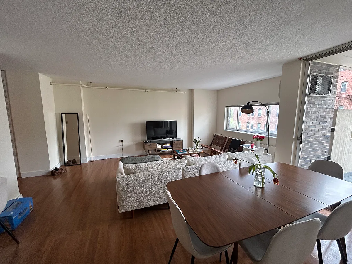 Building Photo - 872 Massachusetts Ave #501