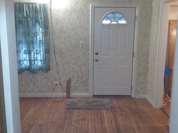 main entry living room