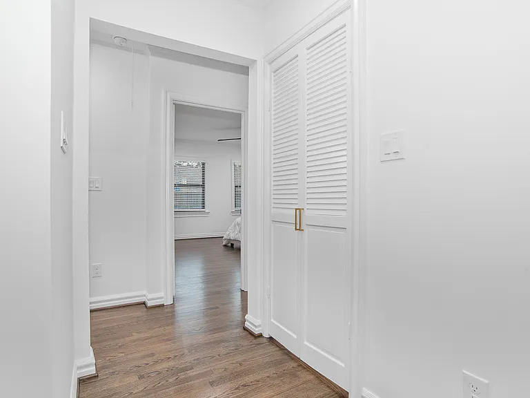 1835 Cedar Crest Blvd — Photo 16