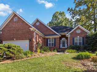 8120 Stevens Mill Rd, Matthews, NC 28104