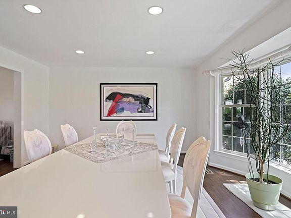 4th image of 9125 Cranford Dr