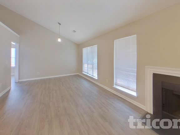 2nd image of 424 Forest Grove Cir