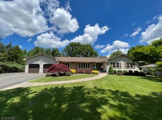 6 Torrence Dr, Livingston, NJ 07039