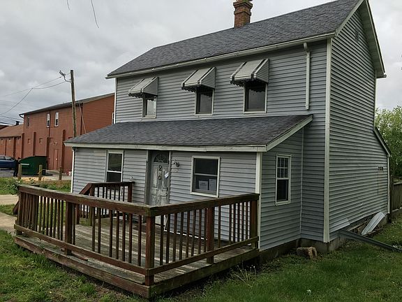 2nd image of 2 Railroad Ave