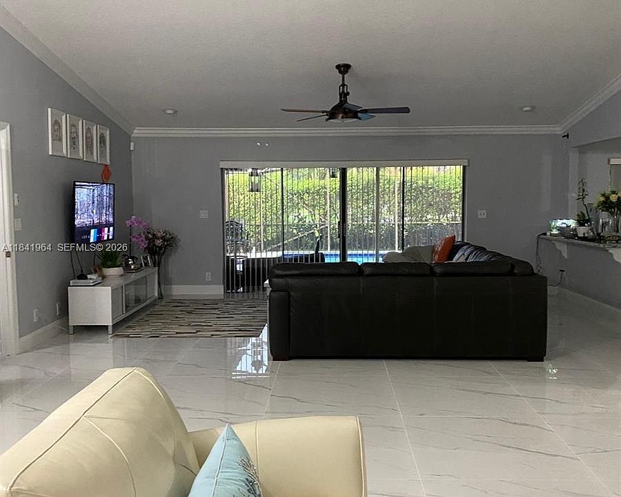 1st image of 10126 Crosswind Rd