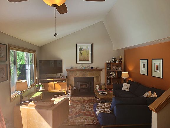 4th image of 670 Pebble Beach Dr