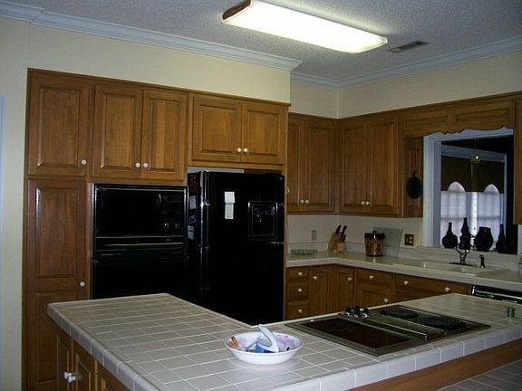 3rd image of 4 Bellemeade Dr