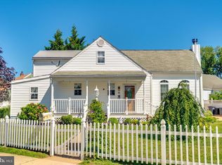 11 Riverside Rd, Baltimore, MD 21221